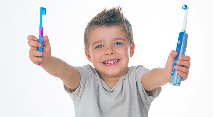 cocuklar-icin-dis-fircasi-secimi-1